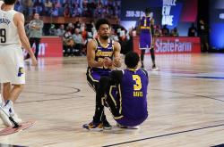 开云体育入口-上海队轻取步行者，浓眉哥统治全场的简单介绍