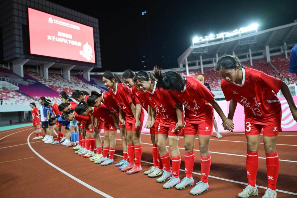 关于舞出风采：女足比赛球员赛场颠覆的信息