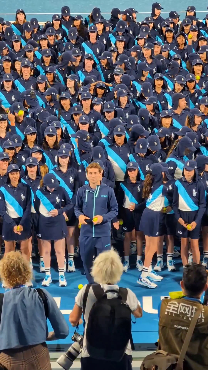 澳网鏖战法网,鲁德带队取胜 澳网鏖战法网,鲁德带队取胜